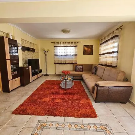 Luna Appartement Nea Kerasia